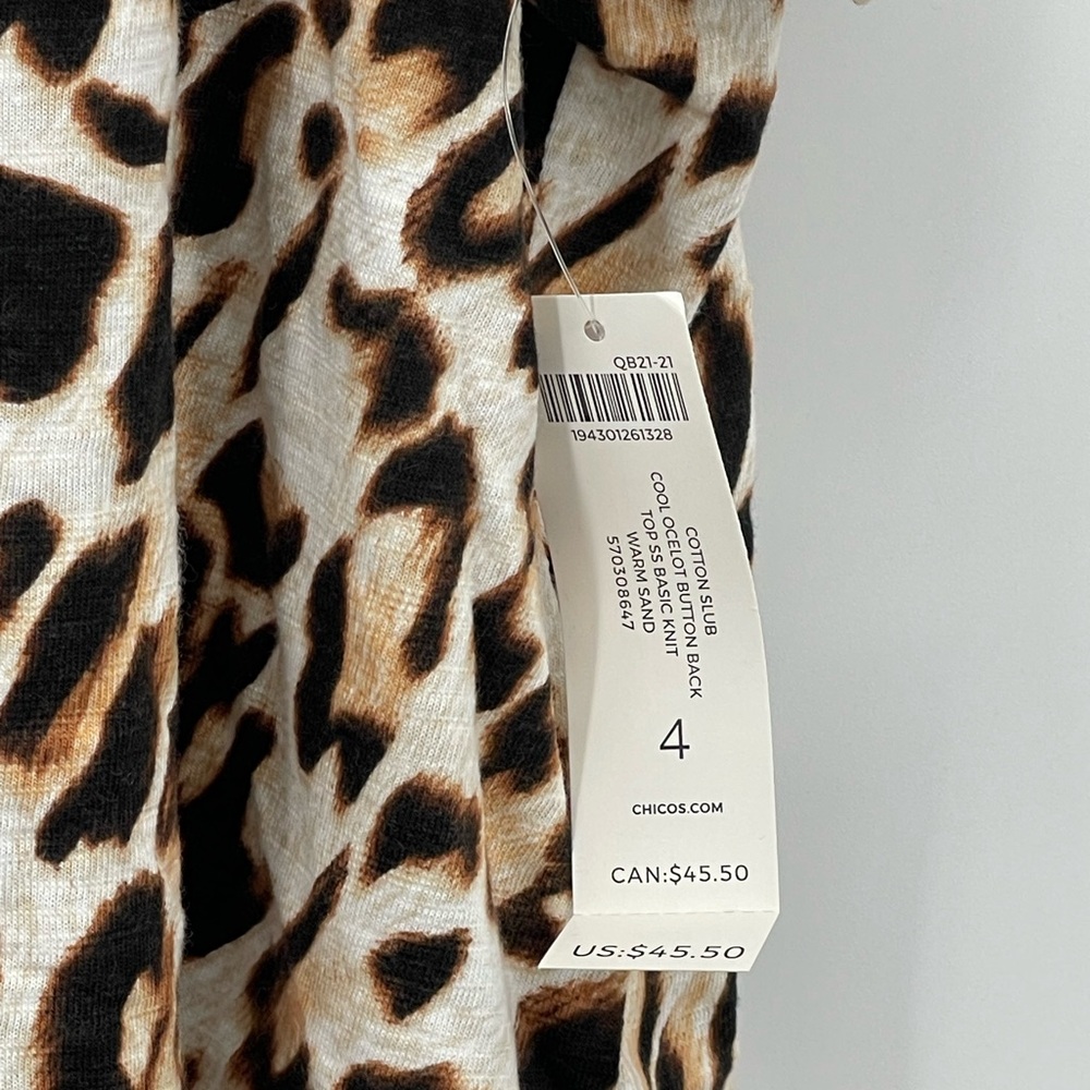 ⭐️Chico’s Leopard Print Short Sleeve Top - Picture 6 of 12